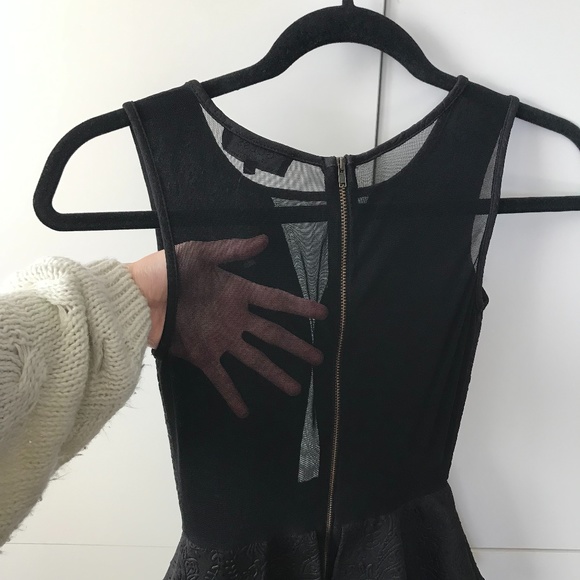 Guess Mesh Black Peplum Dress - Picture 7 of 9